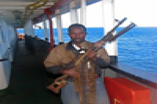 100x102somali-pirate.jpg