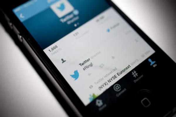 Twitter IPO Raises $1.82 Billion With Value Topping Facebook