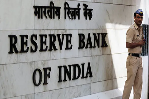 Reserve Bank of India Governor Rajan Unveils Interest-Rate Decision And Images Of Market Reaction
