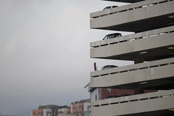 General Images Of Parking Lots And Traffic In Hong Kong