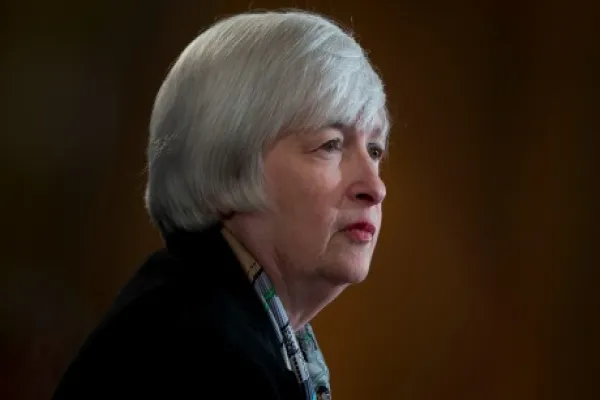 2014-09-da-yellen-scarf-large.jpg