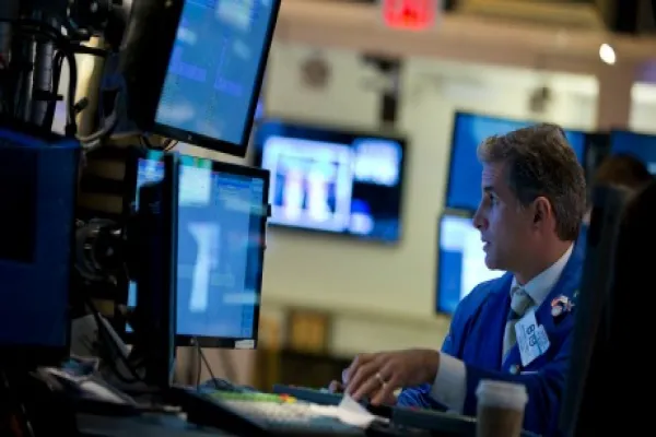 2014-10-da-nyse-trader-large.jpg