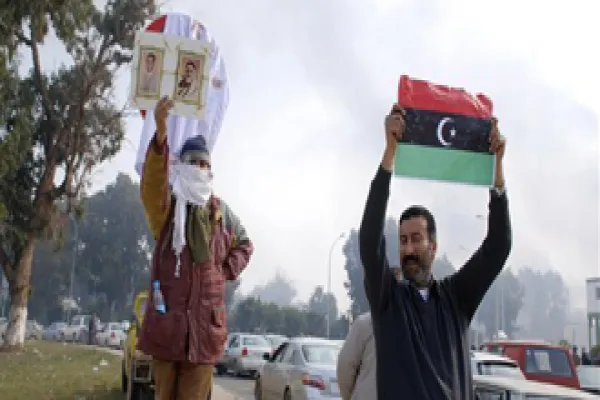 330x160-libya-protestor.jpg