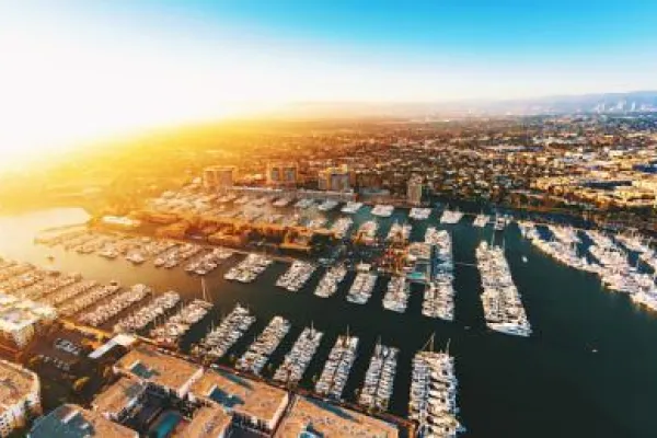 Listicle - 7 Smart Investments to Grow Your Wealth in 2025&nbsp;