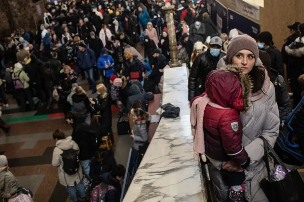 Displaced Ukrainians in Kyiv, Ukr. (Erin Trieb/Bloomberg)
