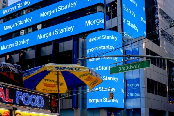 (Amir Hamja/Bloomberg)