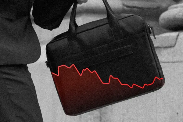 Hollie Adams/Bloomberg