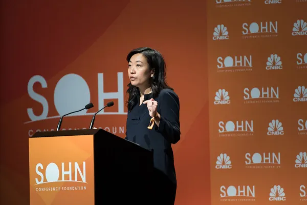 Li Ran, chief investment officer of Half Sky Capital, speaks at the 2018 Sohn Investment Conference. (Kholood Eid/Bloomberg)