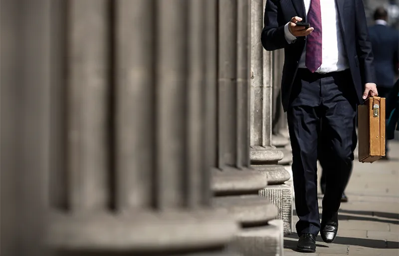 Simon Dawson/Bloomberg