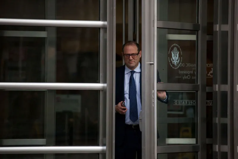 Mark Nordlicht, co-founder of Platinum Partners, exits federal court in 2017. (Michael Nagle/Bloomberg)